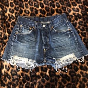 levi shorts